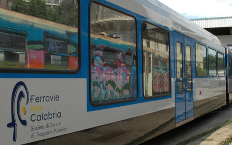 Avviso al pubblico orario Catanzaro Città – Catanzaro Lido A/R (sostitutivo) in vigore dal 28.10.2023